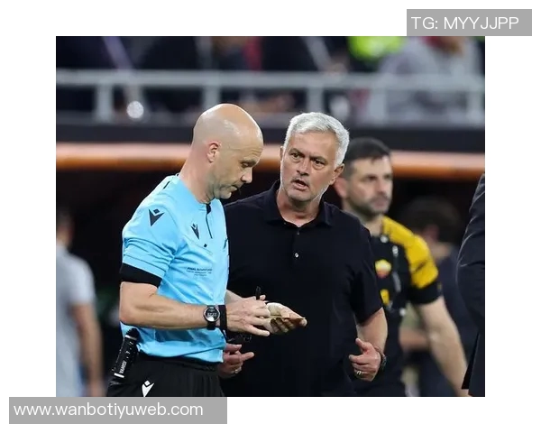 泰勒回忆欧联决赛遭围堵经历称并无重大误判影响比赛结果