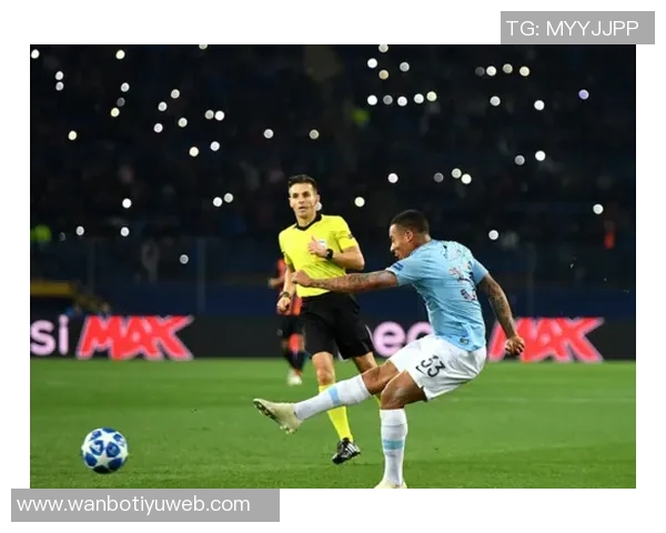 内马尔半场狂奔打破进球荒单刀轻松破门后尽情舞动庆祝